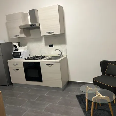 Apartment Caprotti 6 Magenta