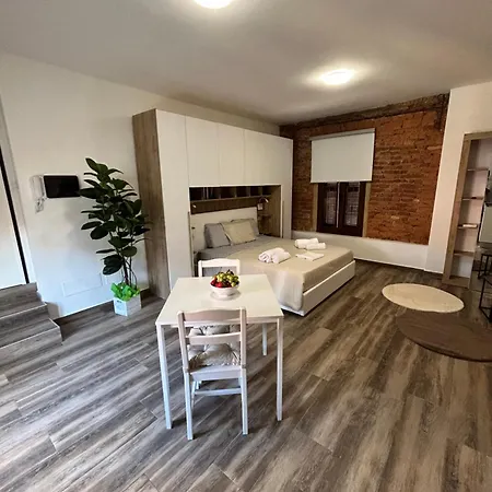 Caprotti 6 Apartment